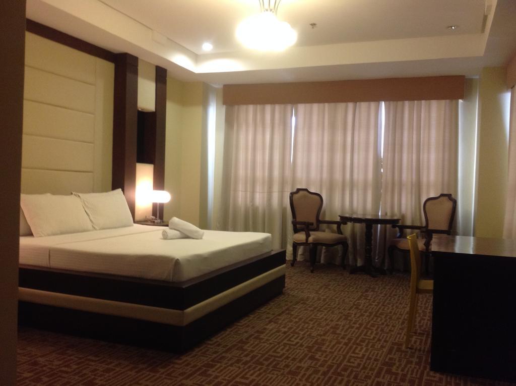 Marianne Suites Cagayan de Oro Phòng bức ảnh